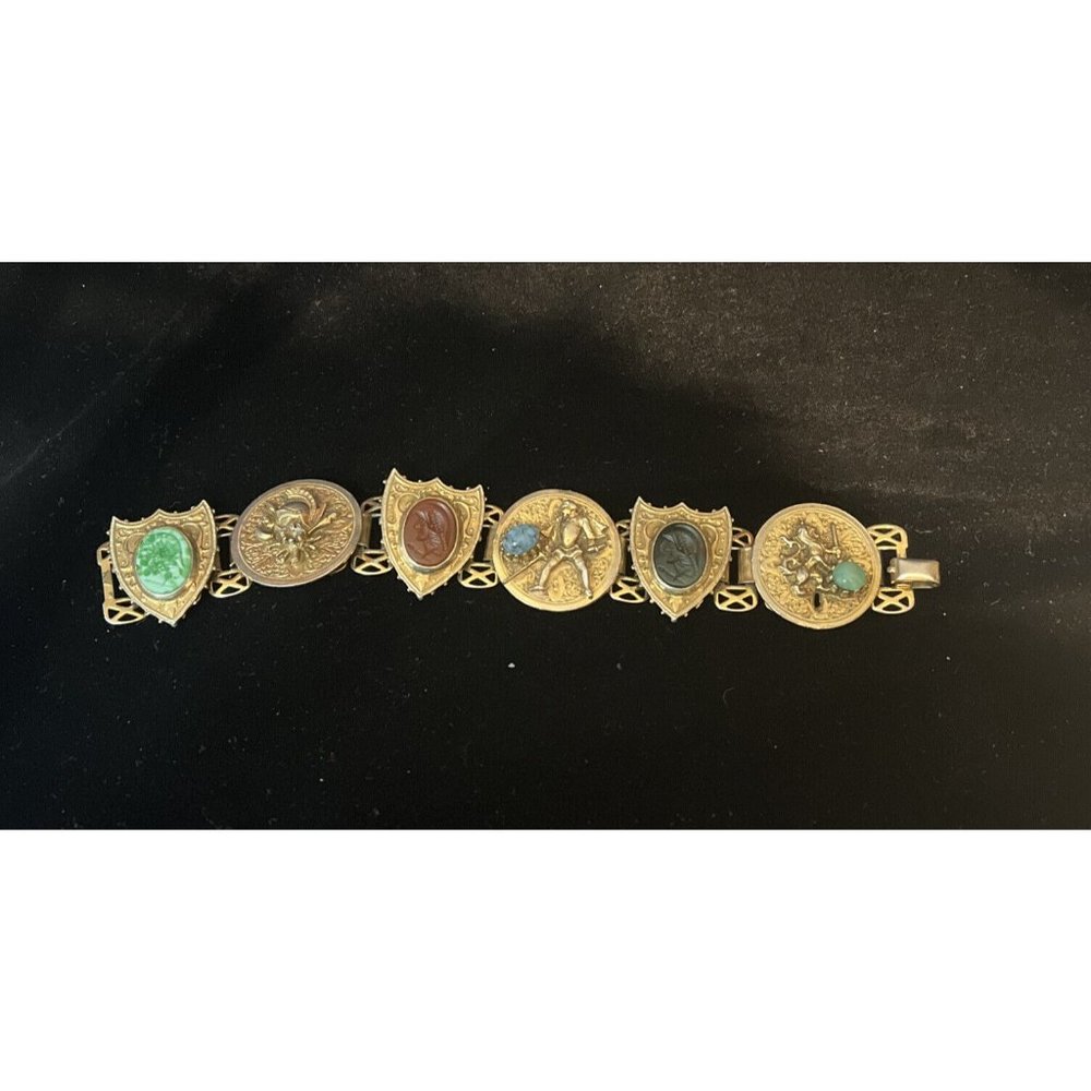 HERALDIC INTAGLIO VINTAGE CHARACTER FIGURAL BRACELET 7"